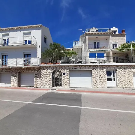 Knego - Comfort One Bedroom With Balcony And Sea View 아파트 믈리니