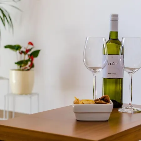 Knego - Comfort One Bedroom With Balcony And Sea View * 믈리니