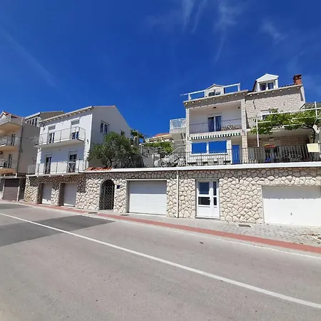 Knego - Comfort One Bedroom With Balcony And Sea View Appartamento